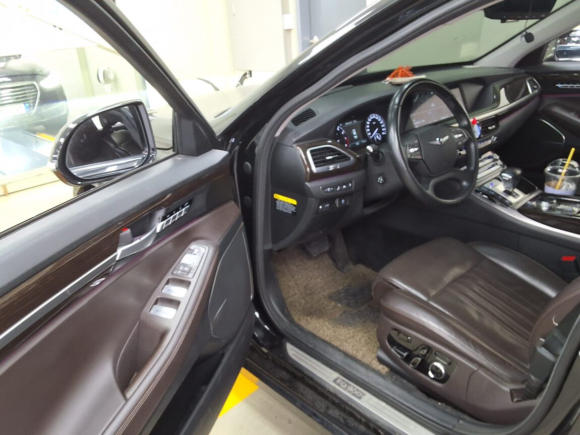 GENESIS EQ900 3.3 TURBO AWD PREMIUM LUXURY 2016 - zdjęcie 11