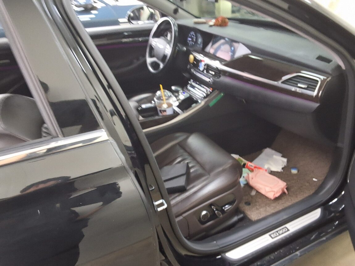 GENESIS EQ900 3.3 TURBO AWD PREMIUM LUXURY 2016 - zdjęcie 15