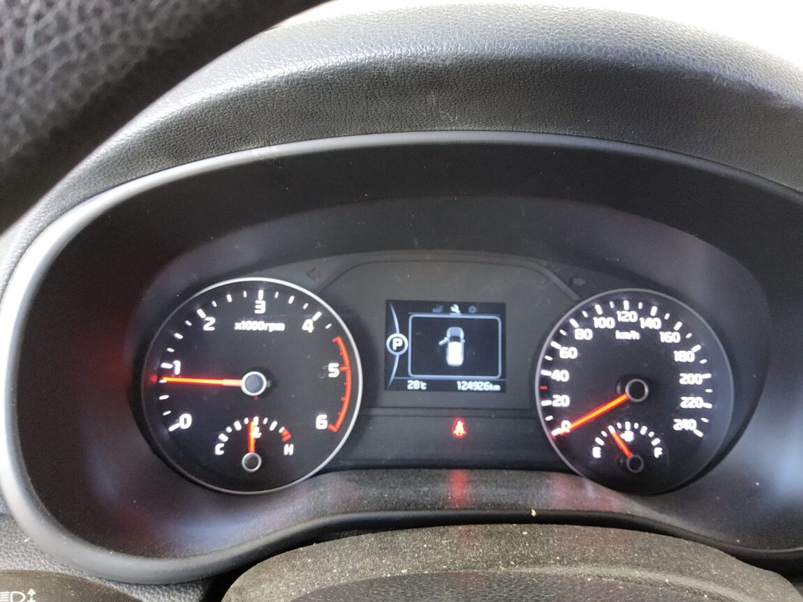KIA NEW SPORTAGE 1.7 2WD TRENDY 2016 - zdjęcie 9