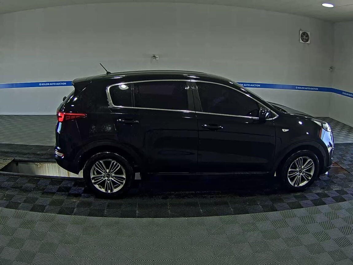 KIA NEW SPORTAGE 1.7 2WD TRENDY 2016 - zdjęcie 4