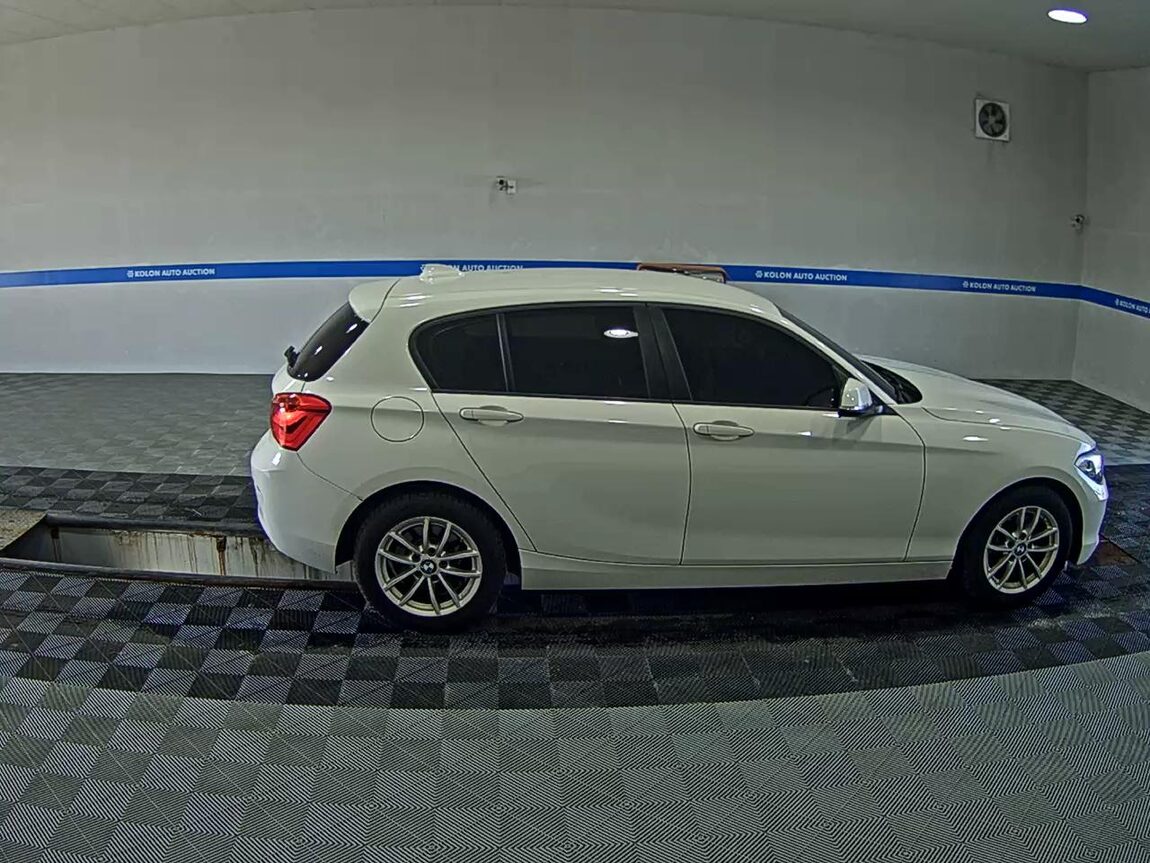 BMW 1 SERIES (2ND GEN) 5-DOOR 118d JOY 2016 - zdjęcie 4