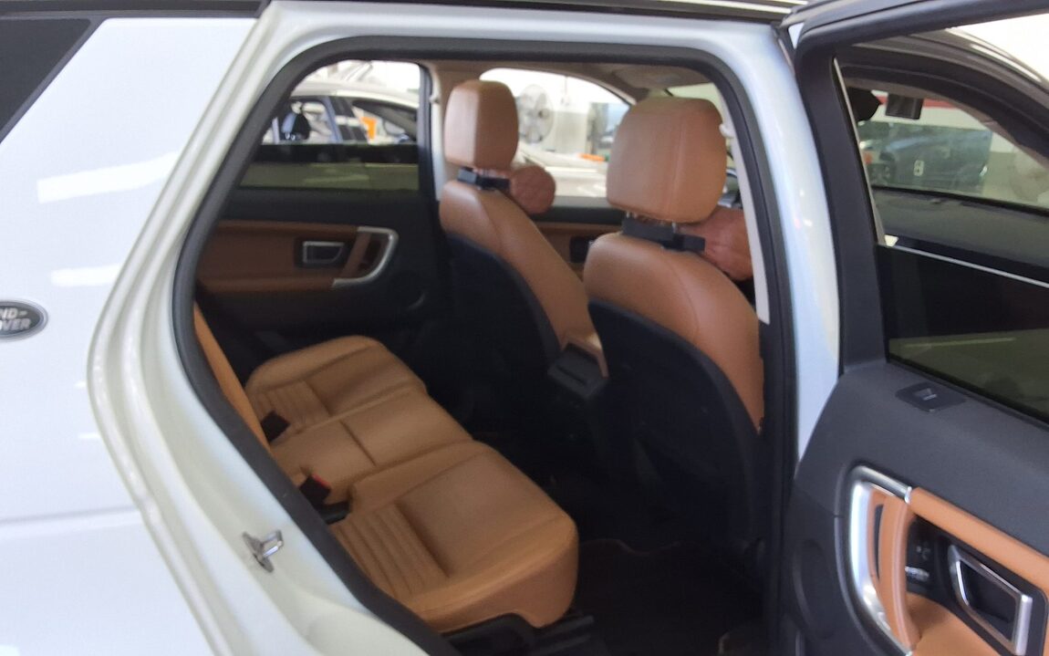 LAND ROVER DISCOVERY SPORT 2.0 TD4 HSE LUXURY 2018 - zdjęcie 13