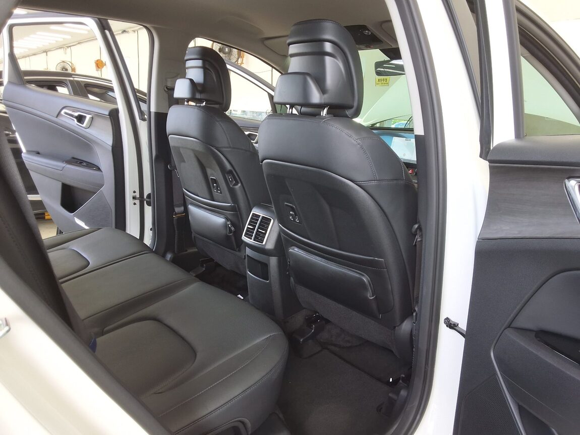 KIA THE ALL NEW SPORTAGE 1.6 GASOLINE 4WD SIGNATURE 2024 - zdjęcie 13