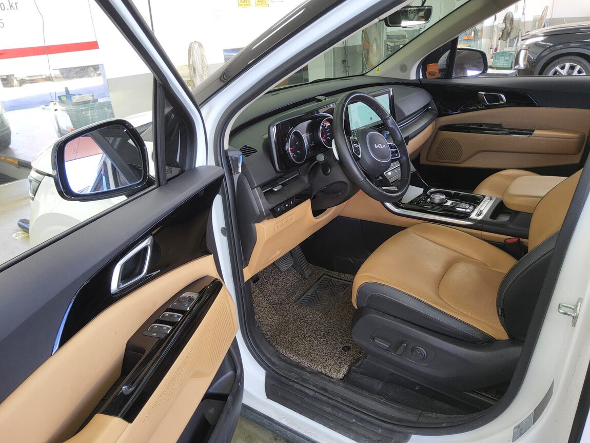 KIA THE NEW CARNIVAL (KA4) 9-SEATER DIESEL NOBLESSE 2023 - zdjęcie 10