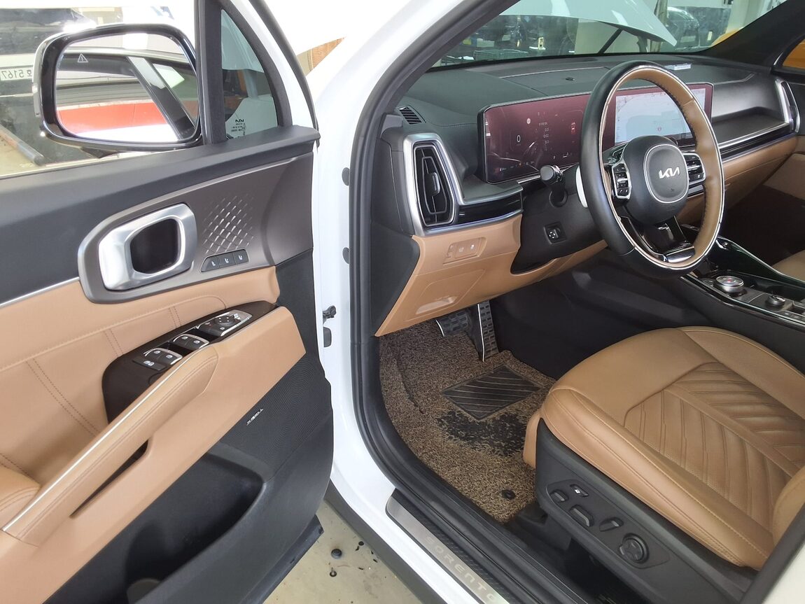 KIA THE NEW SORENTO (MQ4) 2.2 DIESEL 2WD SIGNATURE 2024 - zdjęcie 11