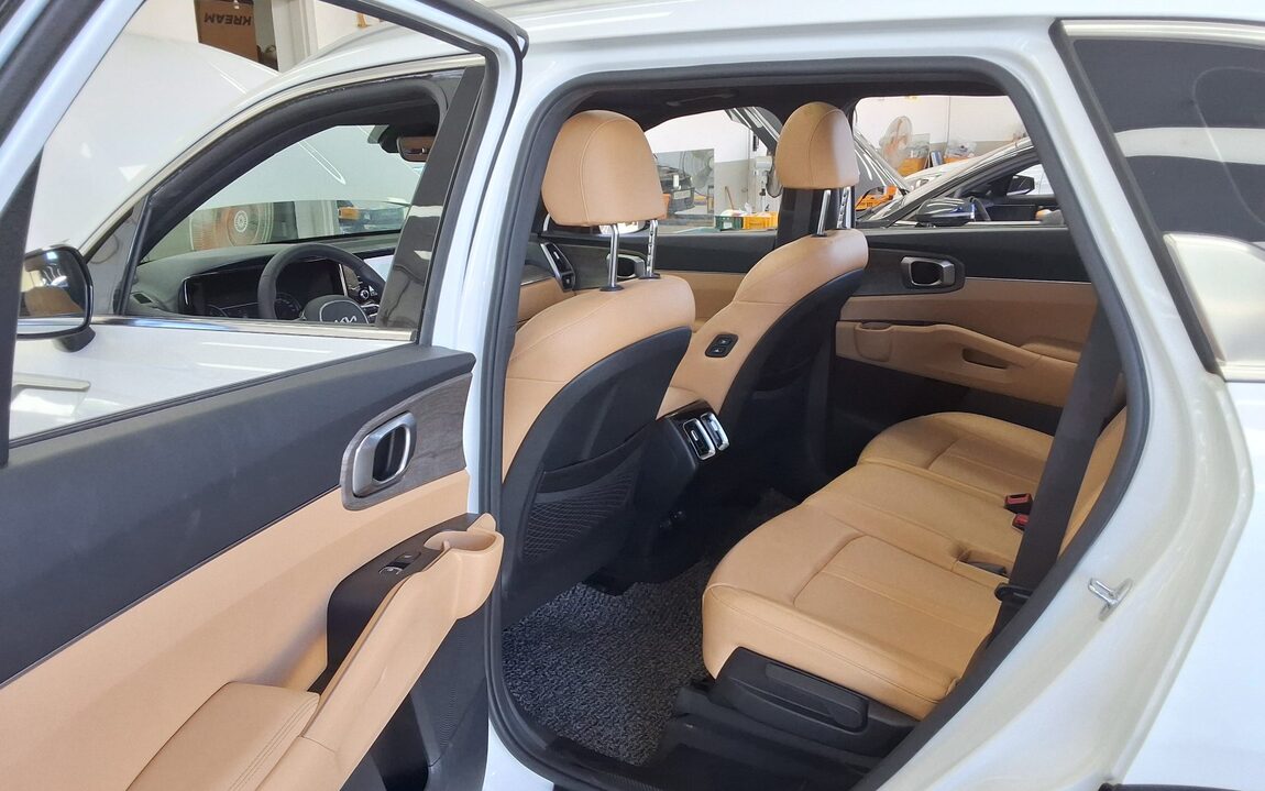 KIA NEW SORENTO (MQ4) 2.5 GASOLINE 2WD PRESTIGE 2022 - zdjęcie 12