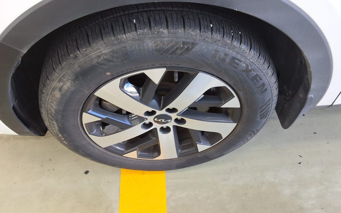 KIA NEW SORENTO (MQ4) 2.5 GASOLINE 2WD PRESTIGE 2022 - zdjęcie 23