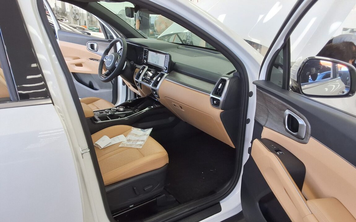 KIA NEW SORENTO (MQ4) 2.5 GASOLINE 2WD PRESTIGE 2022 - zdjęcie 14
