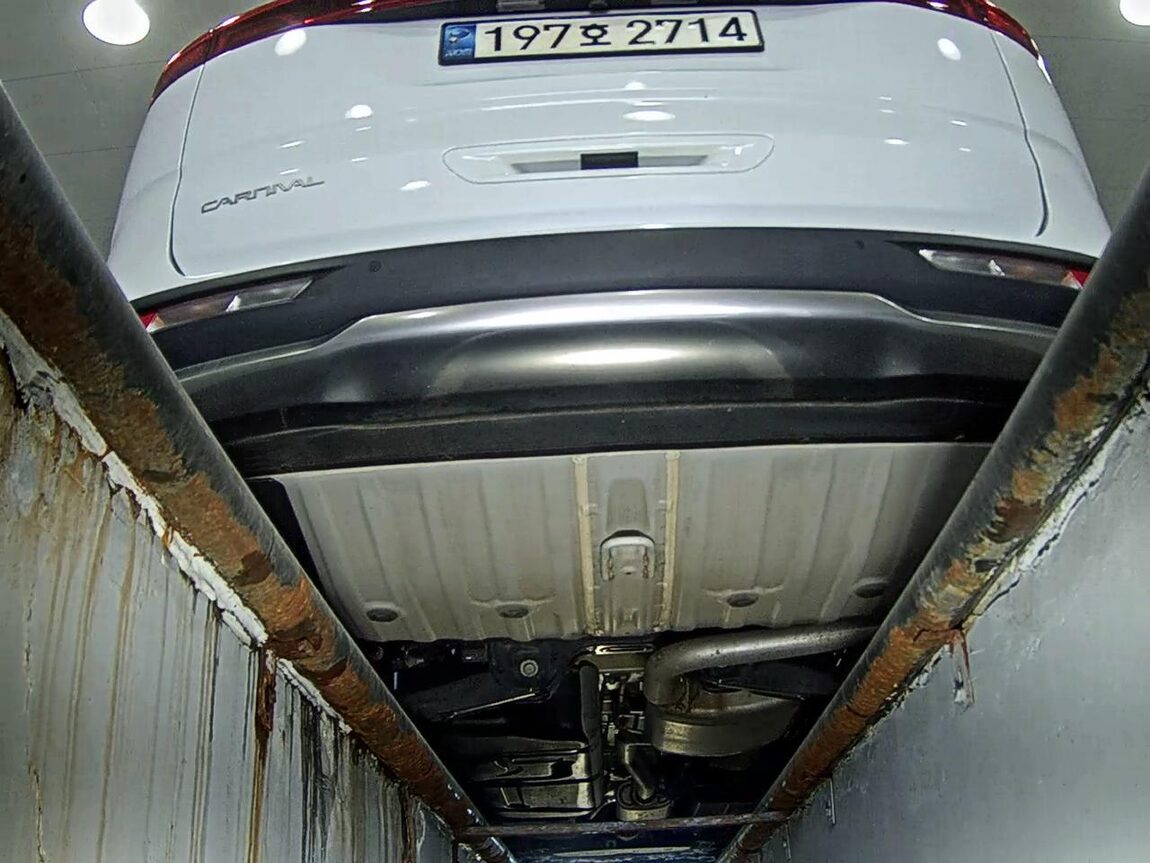 KIA NEW CARNIVAL (KA4) 9-SEATER GASOLINE SIGNATURE 2023 - zdjęcie 8