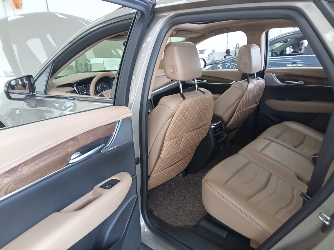 CADILLAC XT5 3.6 PREMIUM 2023 - zdjęcie 12