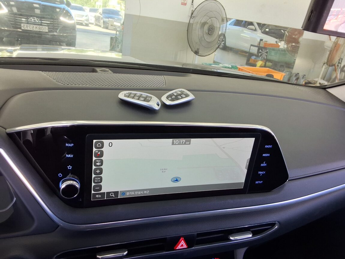 HYUNDAI SONATA (DN8) G2.0 PREMIUM FAMILY 2021 - zdjęcie 17