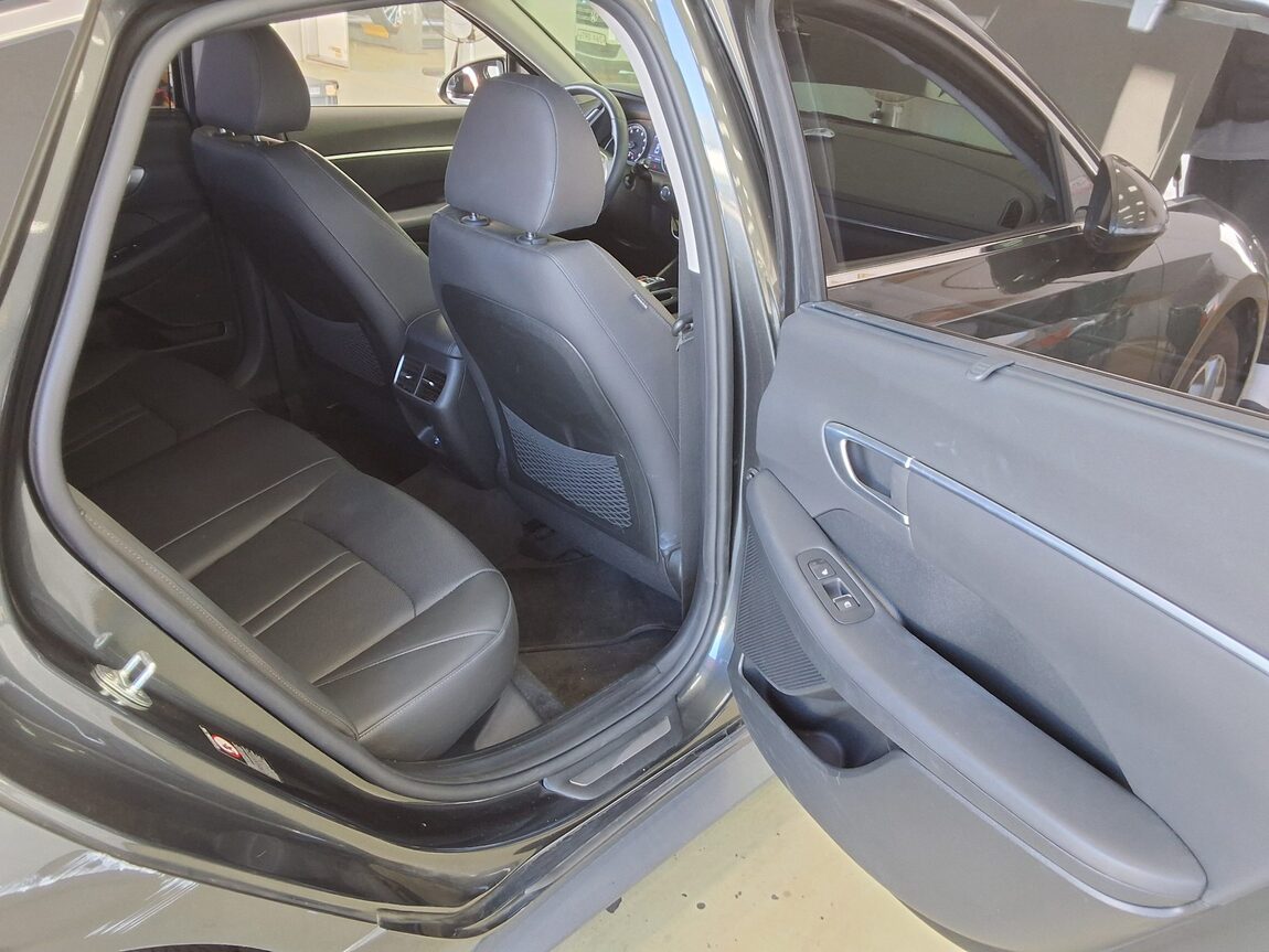 HYUNDAI SONATA (DN8) G2.0 PREMIUM FAMILY 2021 - zdjęcie 13