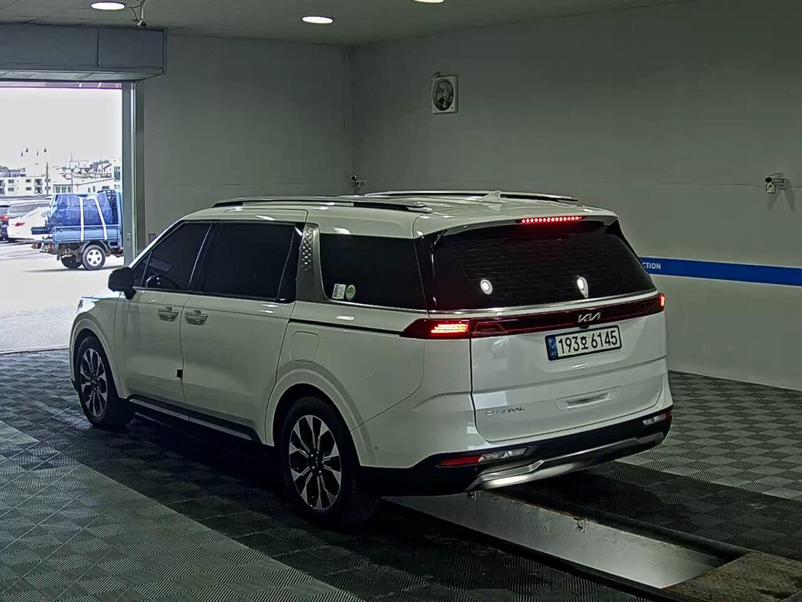 KIA NEW CARNIVAL (KA4) 9-SEATER DIESEL SIGNATURE 2023 - zdjęcie 6