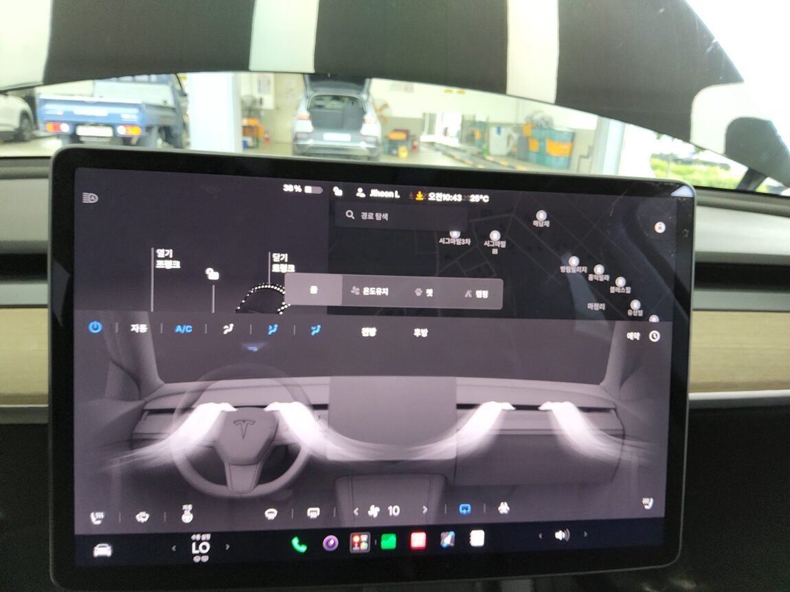 TESLA MODEL Y AWD LONG RANGE 2022 - zdjęcie 21