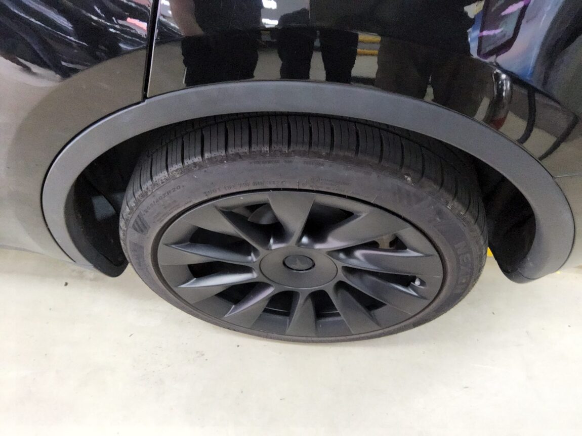 TESLA MODEL Y AWD LONG RANGE 2022 - zdjęcie 26