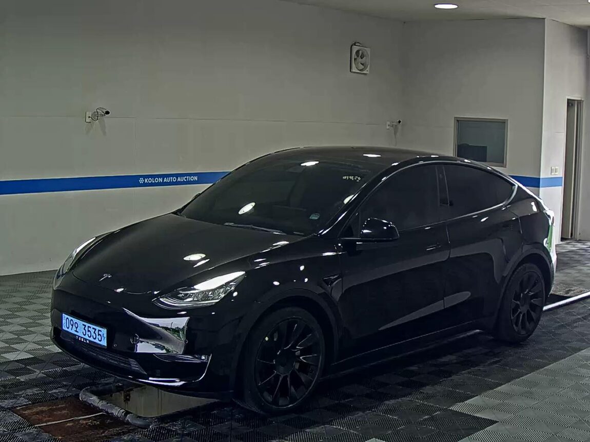 TESLA MODEL Y AWD LONG RANGE 2022 - zdjęcie 2