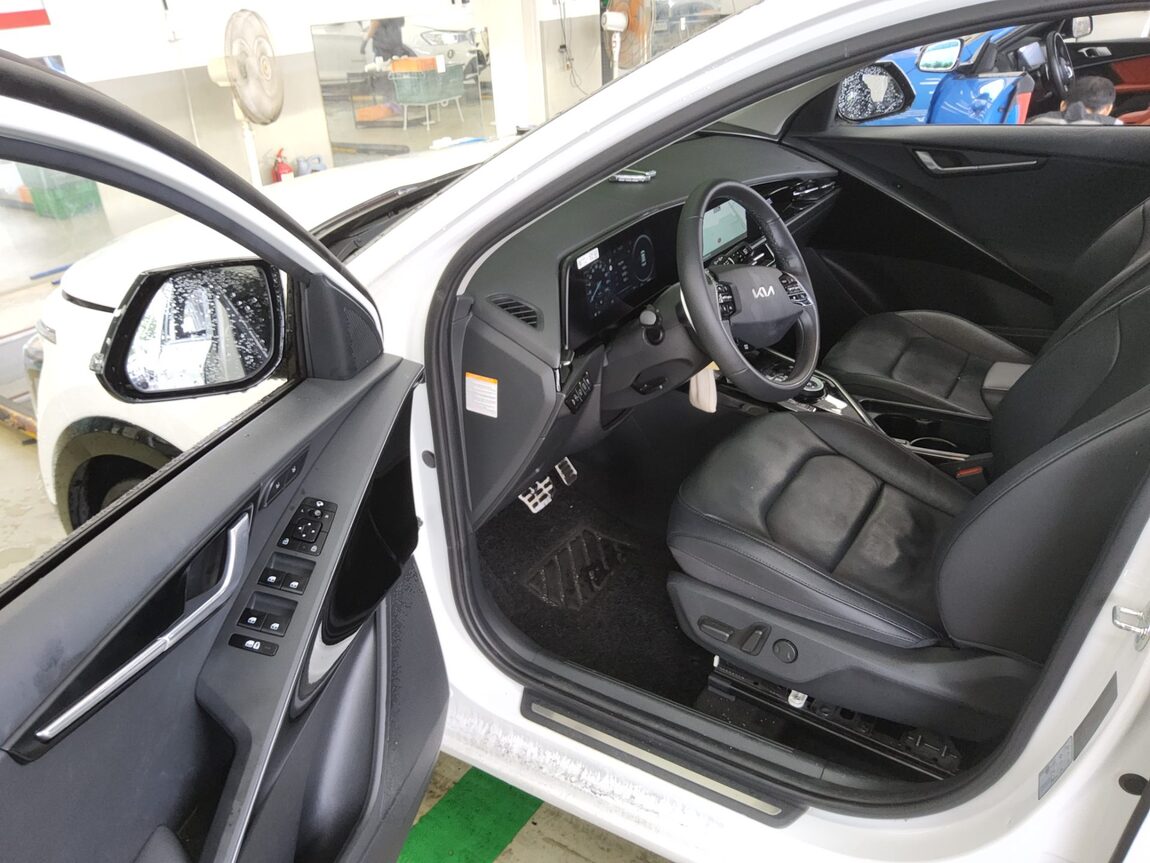 KIA THE ALL NEW NIRO 1.6 HEV SIGNATURE 2022 - zdjęcie 10