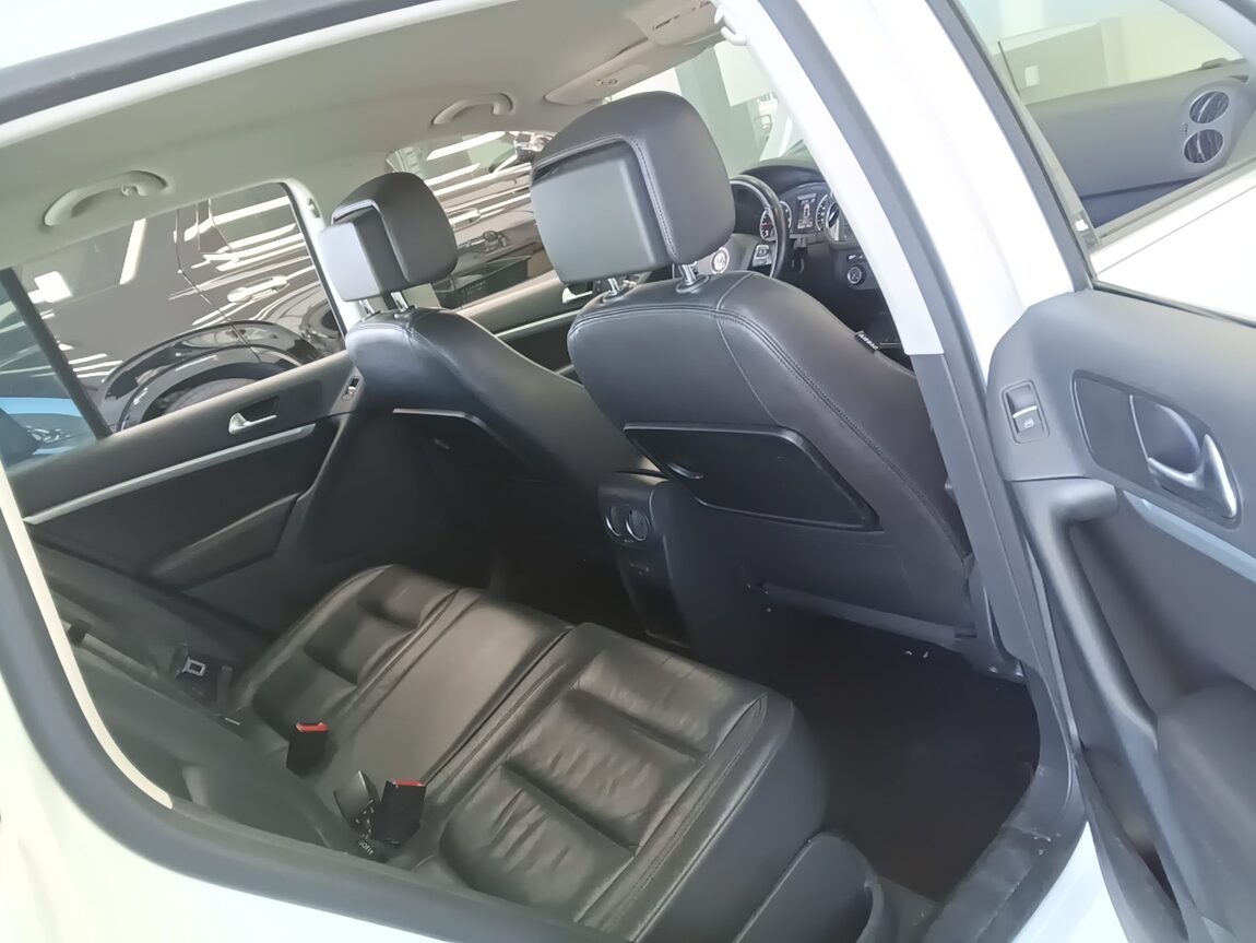 VOLKSWAGEN TIGUAN 2.0 TDI BLUEMOTION 2016 - zdjęcie 13