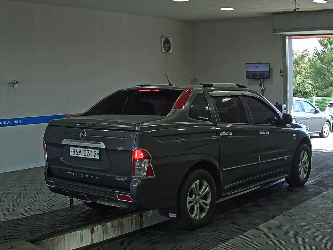 KG MOBILITY (SSANGYONG) THE NEW KORANDO SPORTS 2.2 4WD CX7 PASSION 2017 - zdjęcie 5