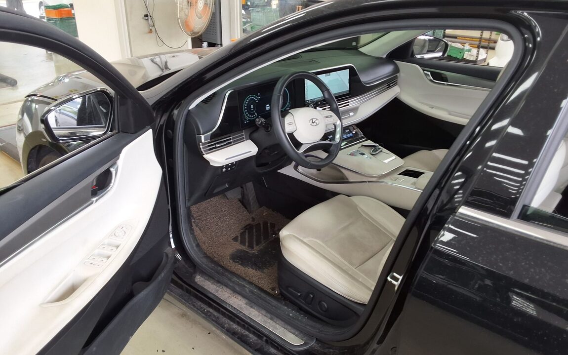HYUNDAI THE NEW GRANDEUR IG GASOLINE 2.5 LE BLANC 2023 - zdjęcie 10