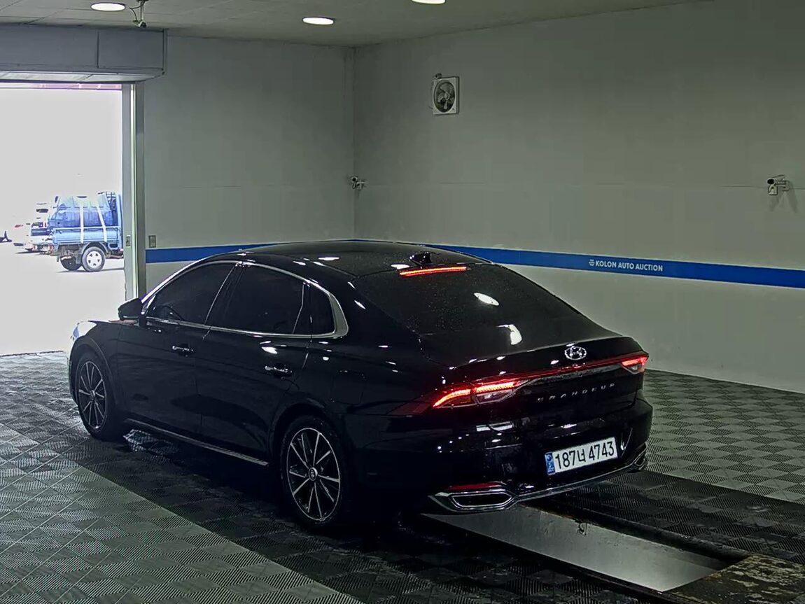 HYUNDAI THE NEW GRANDEUR IG GASOLINE 2.5 LE BLANC 2023 - zdjęcie 6