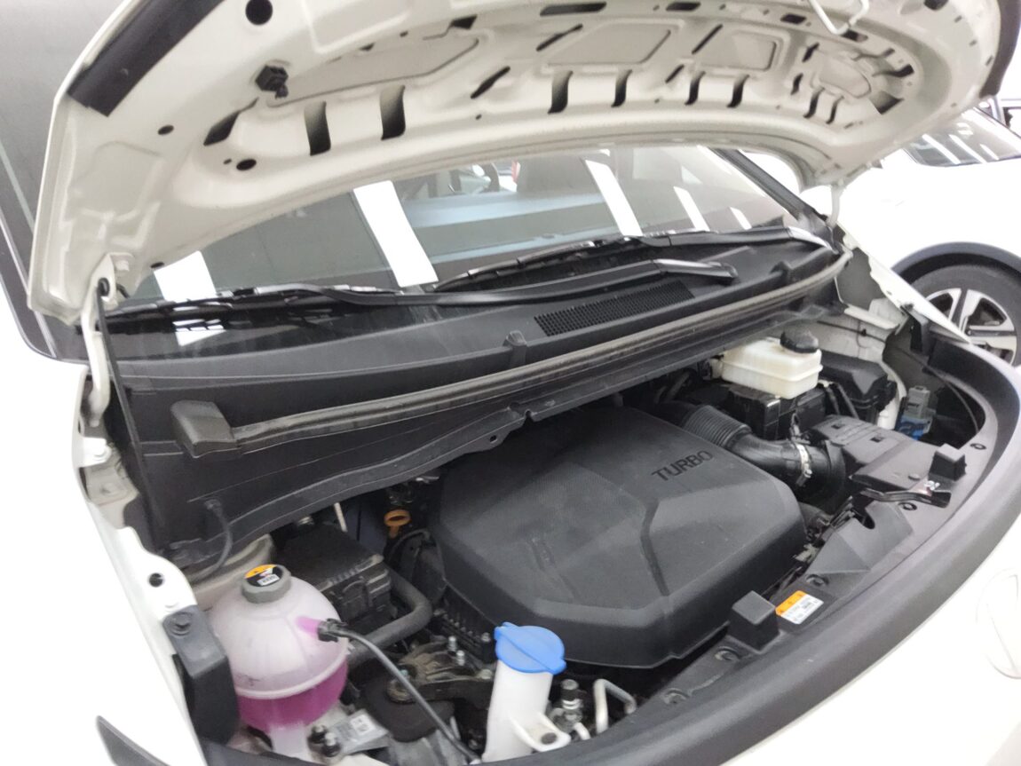 HYUNDAI STARIA 2.2 DIESEL TOURER 9-SEATER 2WD MODERN 2025 - zdjęcie 18