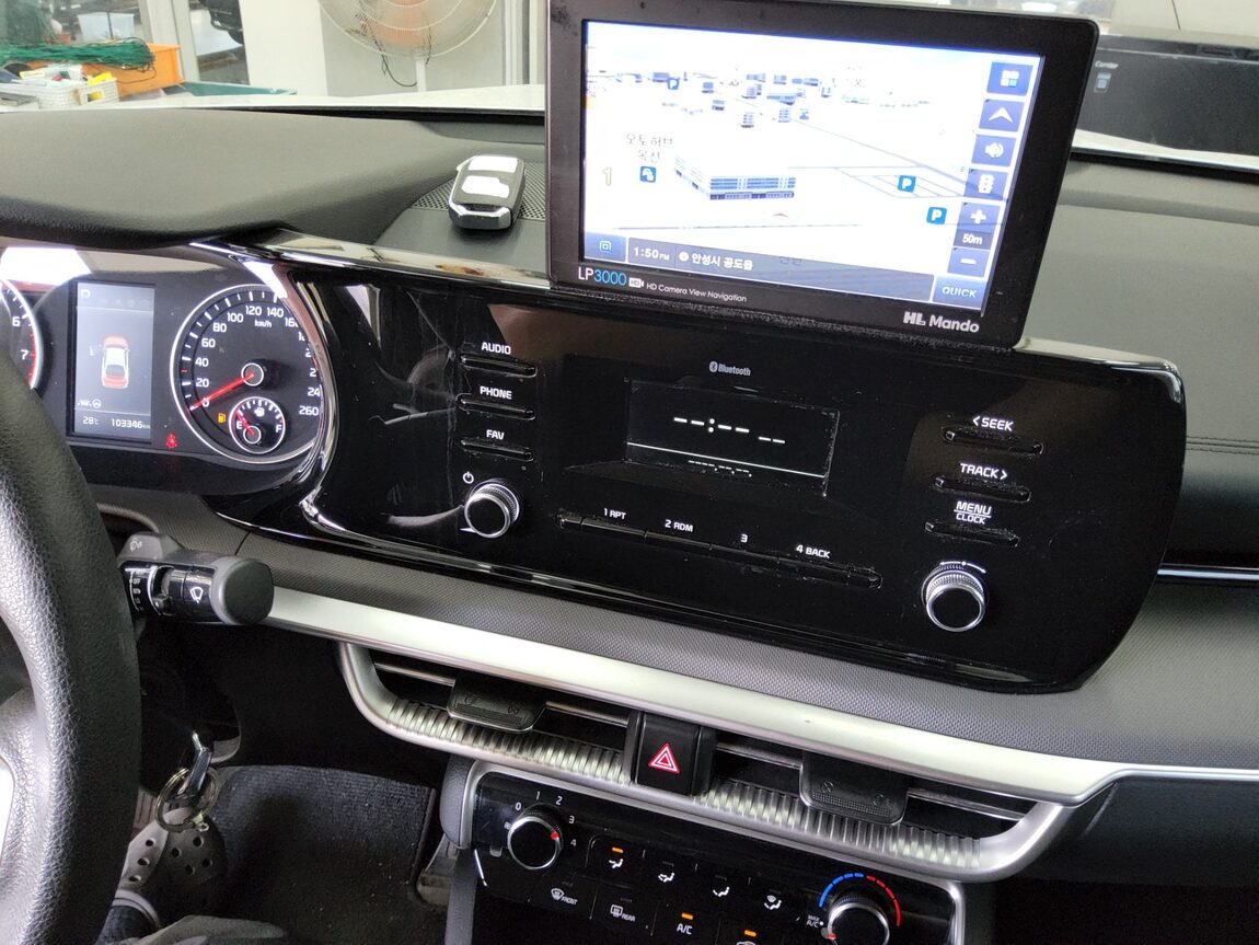 KIA NEW K5 (DL3) 2.0 LPI RENTAL CAR STANDARD 2023 - zdjęcie 17