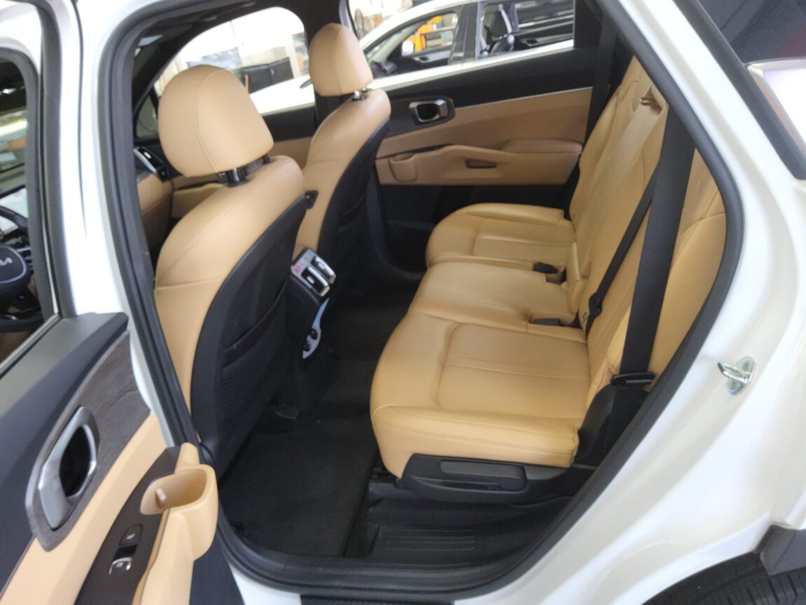 KIA NEW SORENTO (MQ4) 2.2 DIESEL 2WD PRESTIGE 2022 - zdjęcie 12