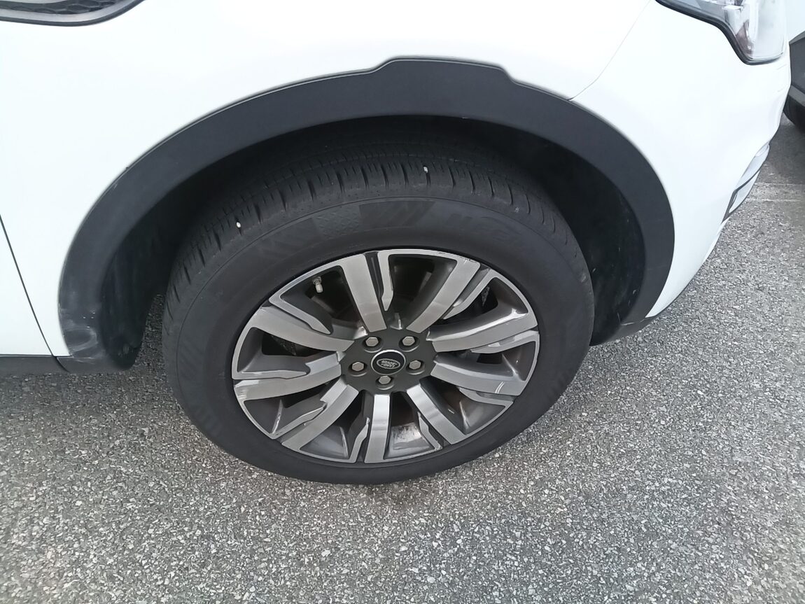 LAND ROVER DISCOVERY SPORT 2.0 TD4 HSE LUXURY 2019 - zdjęcie 26