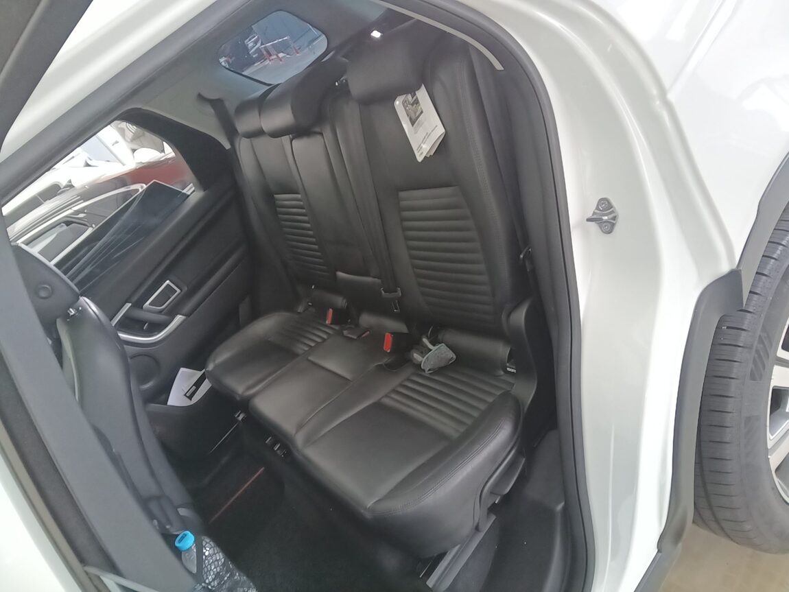 LAND ROVER DISCOVERY SPORT 2.0 TD4 HSE LUXURY 2019 - zdjęcie 20