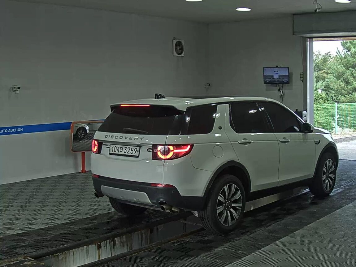 LAND ROVER DISCOVERY SPORT 2.0 TD4 HSE LUXURY 2019 - zdjęcie 5