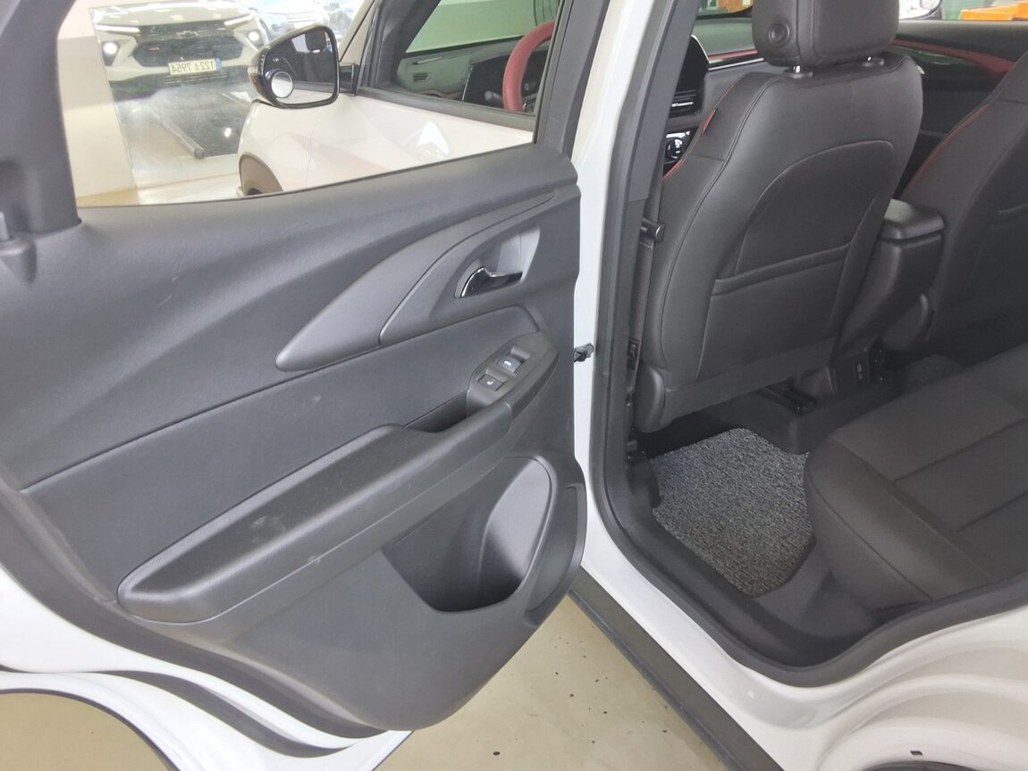 CHEVROLET (DAEWOO) THE NEW TRAILBLAZER 1.35 GASOLINE RS 2025 - zdjęcie 12