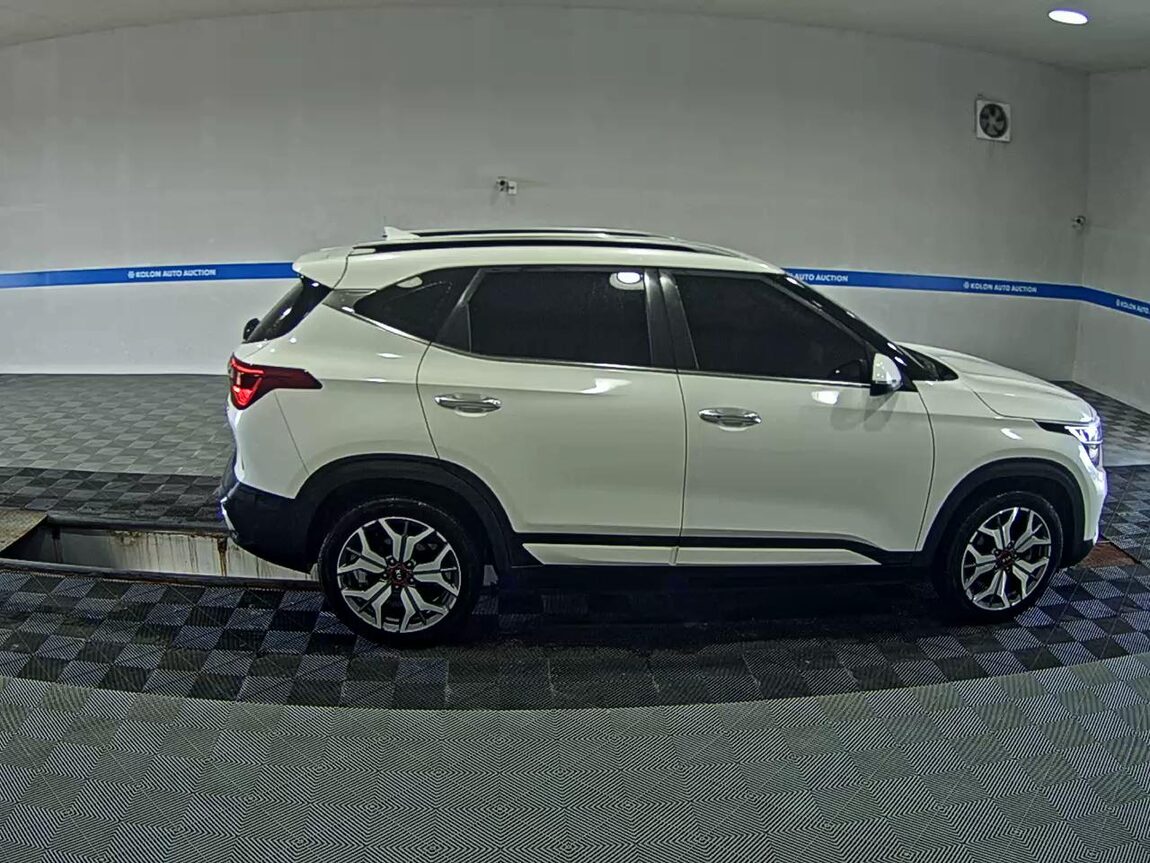 KIA SELTOS 1.6 GASOLINE 2WD NOBLESSE 2020 - zdjęcie 4