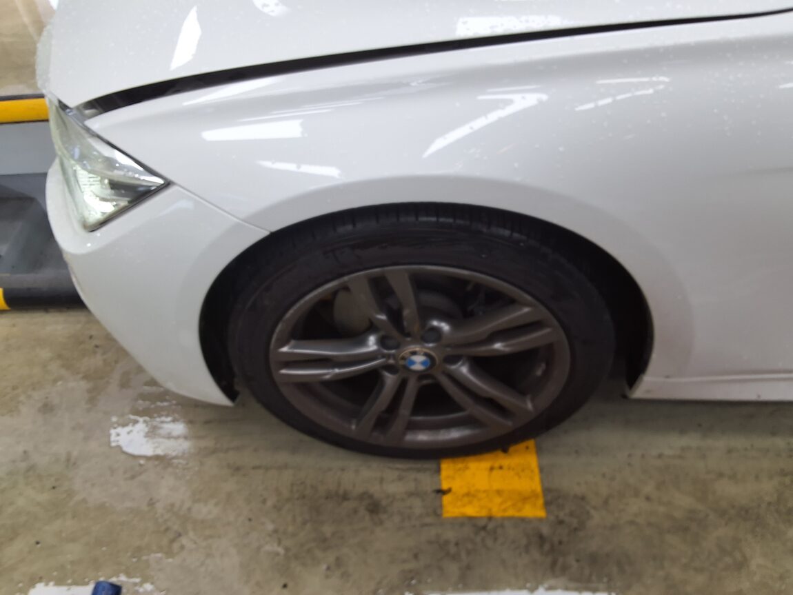 BMW 3 SERIES (6TH GEN) 320i M SPORT 2016 - zdjęcie 19