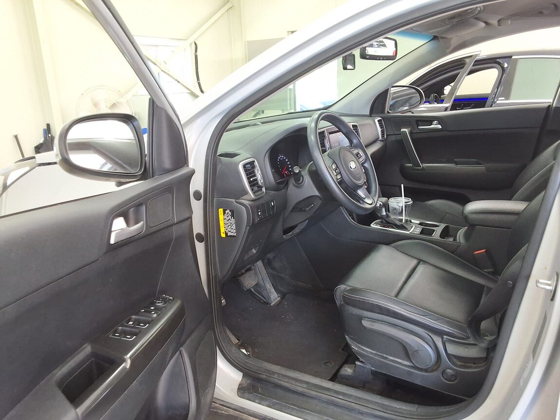KIA NEW SPORTAGE R2.0 2WD TRENDY 2016 - zdjęcie 11