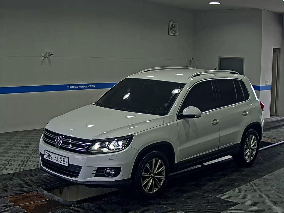 VOLKSWAGEN TIGUAN 2.0 TDI BLUEMOTION 2015 - zdjęcie 2