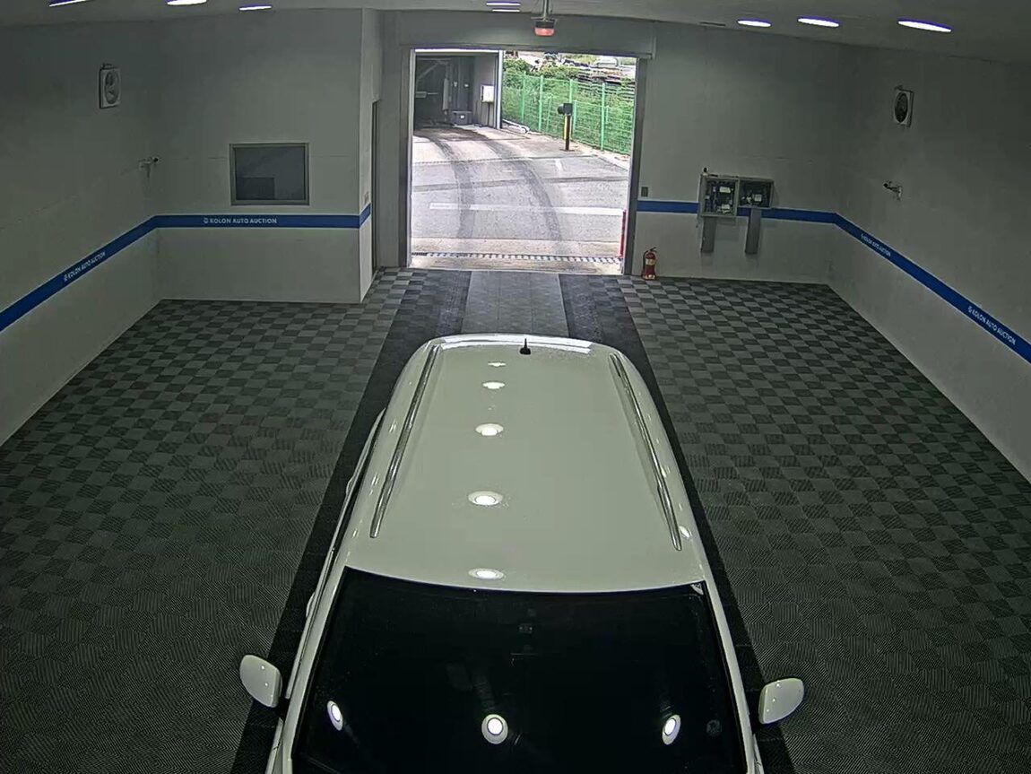 VOLKSWAGEN TIGUAN 2.0 TDI BLUEMOTION 2015 - zdjęcie 7