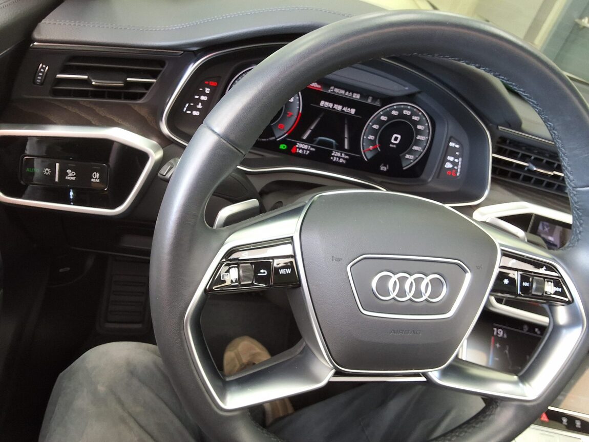 AUDI A6 (5TH GEN) 45 TFSI QUATTRO PREMIUM 2023 - zdjęcie 23