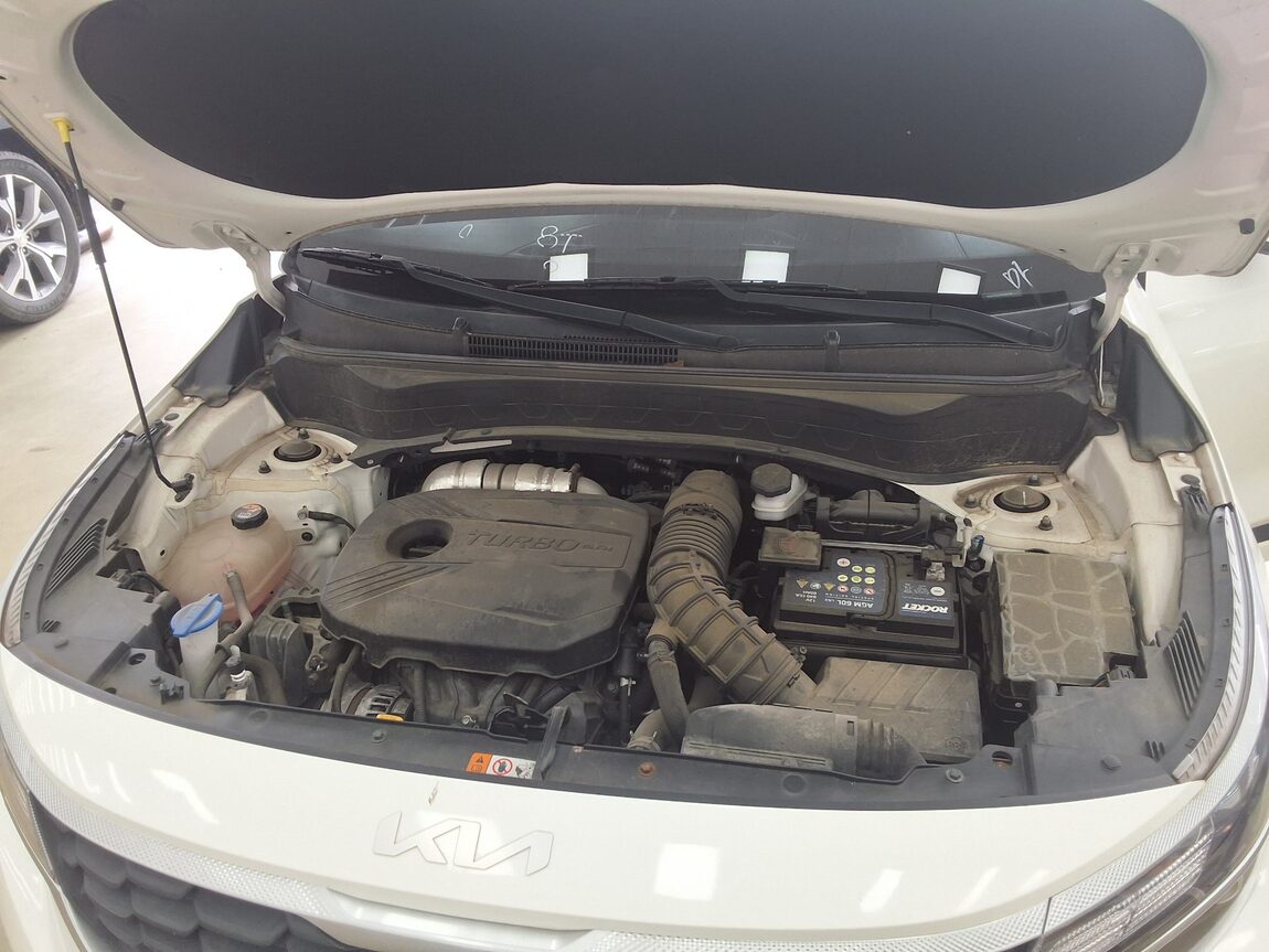 KIA SELTOS 1.6 GASOLINE 2WD TRENDY 2023 - zdjęcie 19