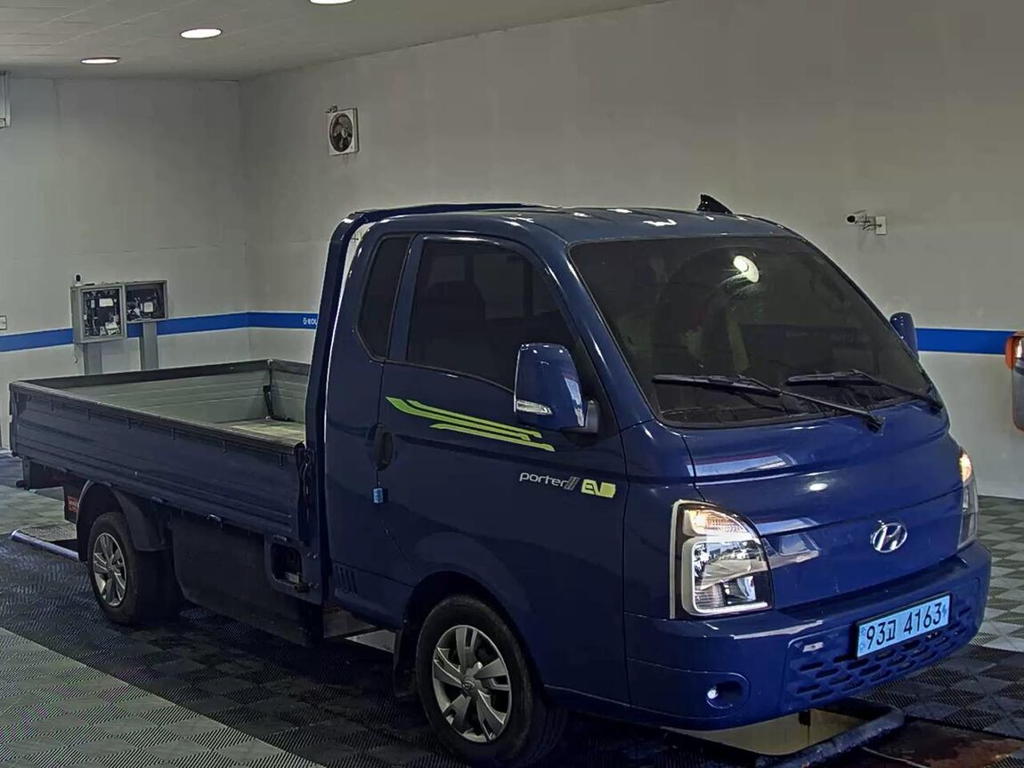 HYUNDAI PORTER II ELECTRIC CARGO PREMIUM SPECIAL 2023 - zdjęcie 3