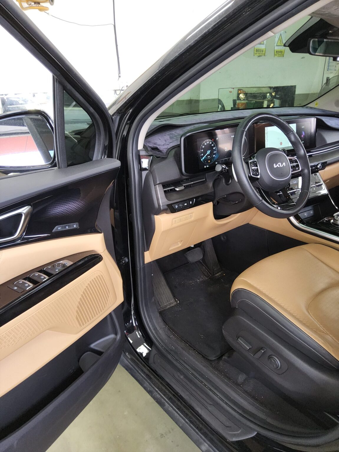 KIA NEW CARNIVAL (KA4) 7-SEATER GASOLINE SIGNATURE 2022 - zdjęcie 10