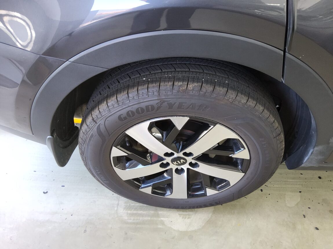 KIA NEW SORENTO (MQ4) 2.2 DIESEL 2WD PRESTIGE 2021 - zdjęcie 25