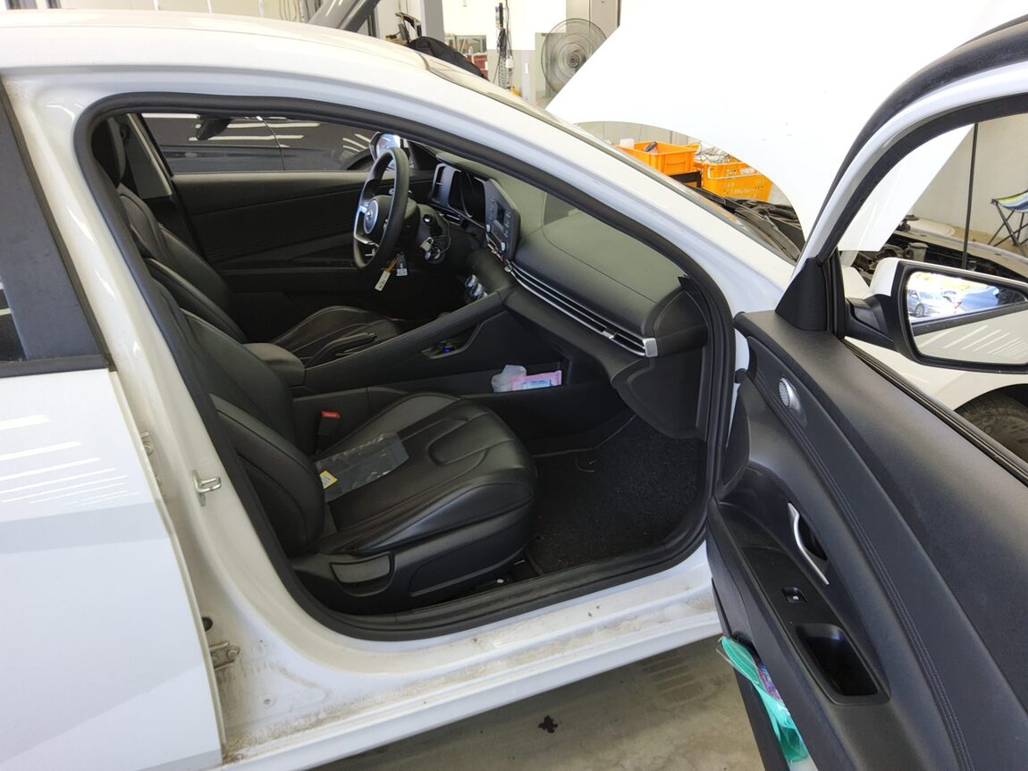 HYUNDAI AVANTE (CN7) 1.6 GASOLINE SMART 2021 - zdjęcie 14