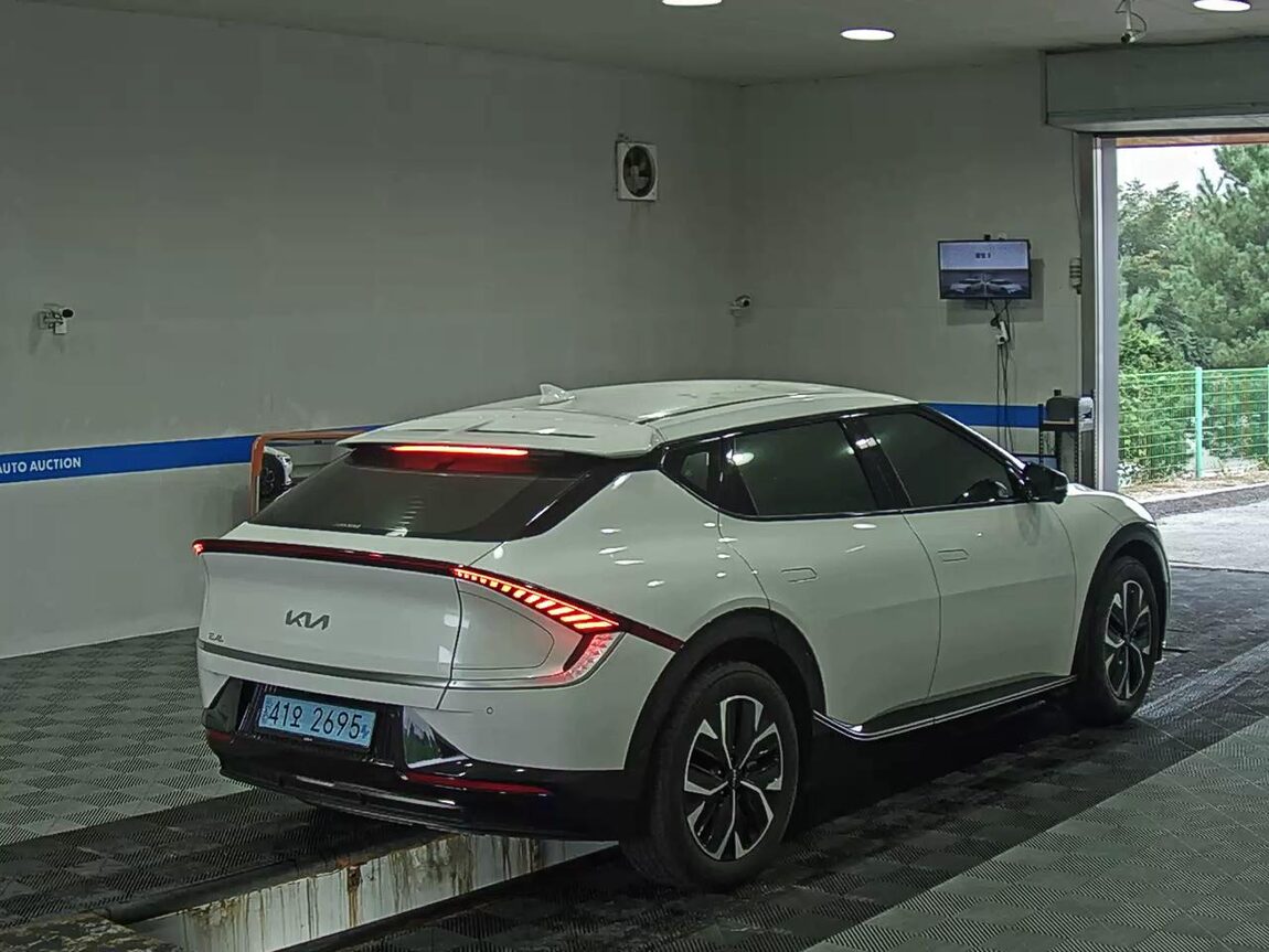 KIA EV6 LONG RANGE 2WD EARTH 2022 - zdjęcie 5