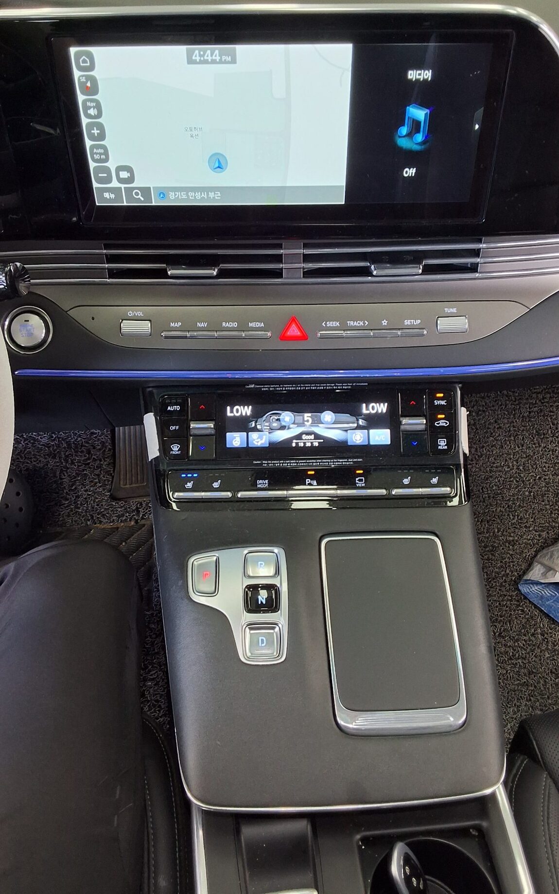 HYUNDAI THE NEW GRANDEUR IG GASOLINE 2.5 LE BLANC 2023 - zdjęcie 18