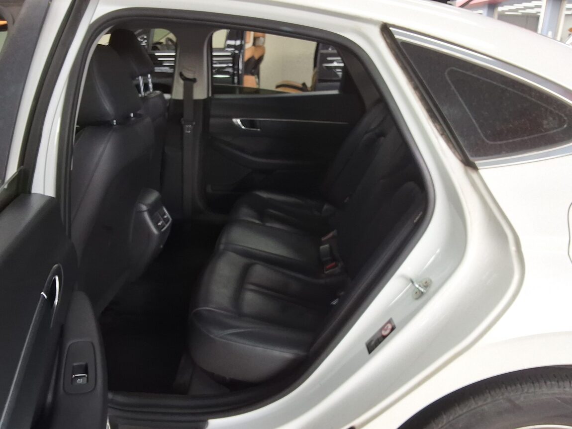 HYUNDAI SONATA (DN8) G2.0 PREMIUM 2020 - zdjęcie 13