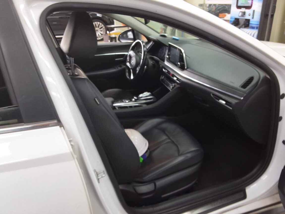 HYUNDAI SONATA (DN8) G2.0 PREMIUM 2020 - zdjęcie 15