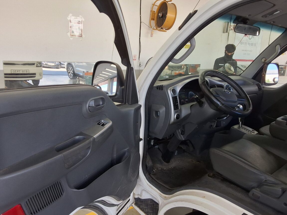 KIA BONGO III CARGO POWER GATE 1 TON 2016 - zdjęcie 10