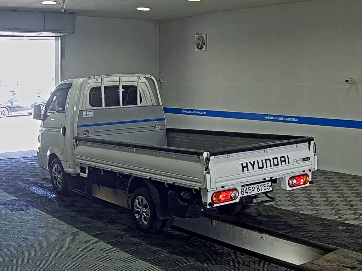 HYUNDAI PORTER II VGT STANDARD CAB EXTRA LONG WHEELBASE PREMIUM 2022 - zdjęcie 6