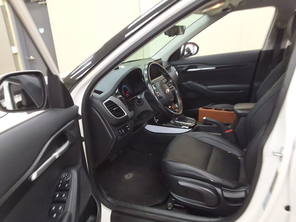 KIA SELTOS 1.6 GASOLINE 2WD TRENDY 2022 - zdjęcie 11